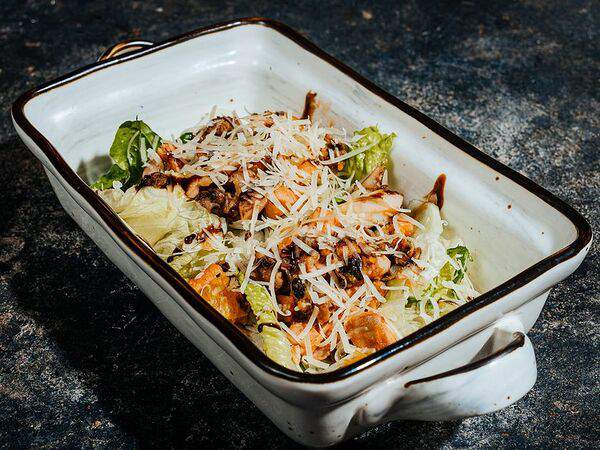 Огонёк - Тёплый салат с морскими гадами и мякотью апельсина