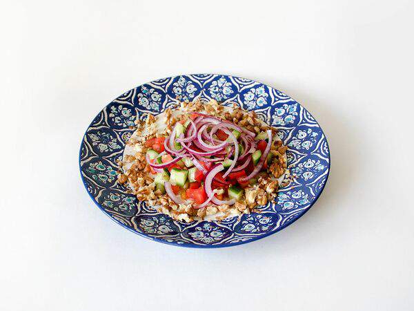 Пиросмани - Грузинский салат с орехами