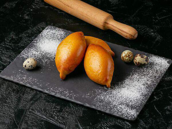 Food Box - Пирожок с капустой и яйцом