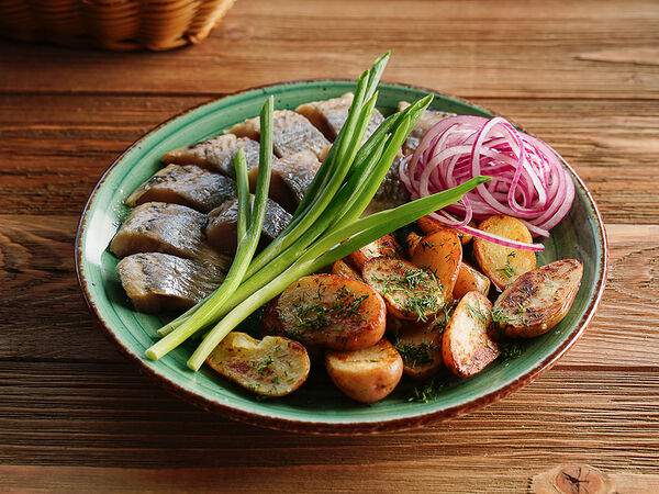 Че? Харчо! - Сельдь с картофелем