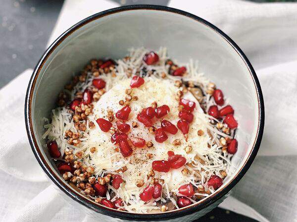 2A Concept. Coffee, Cake & Shop - Греча боул с яйцом и пармезаном