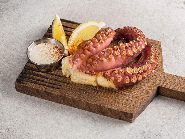 Море рядом - Осьминог на гриле