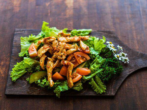 Толстый гусь - Теплый салат с курицей