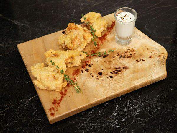 Кафе Театральное - Рыба в кляре со сливочным соусом