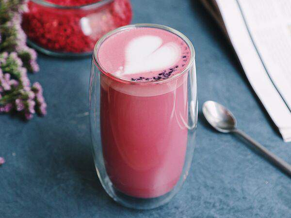 2A Concept. Coffee, Cake & Shop - Свекольный латте