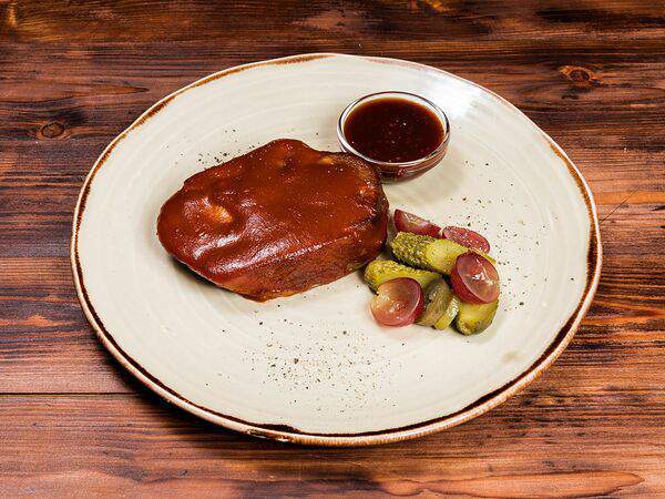 Трактир Колесо на Спасской - Свинина Копченый трактирщик