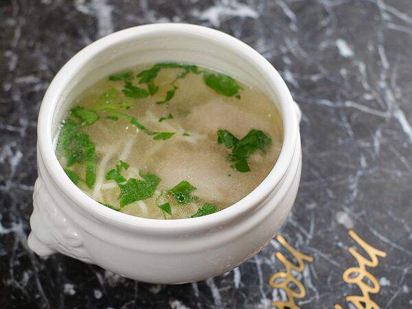 Bisou Bisou Bistro - Суп куриный