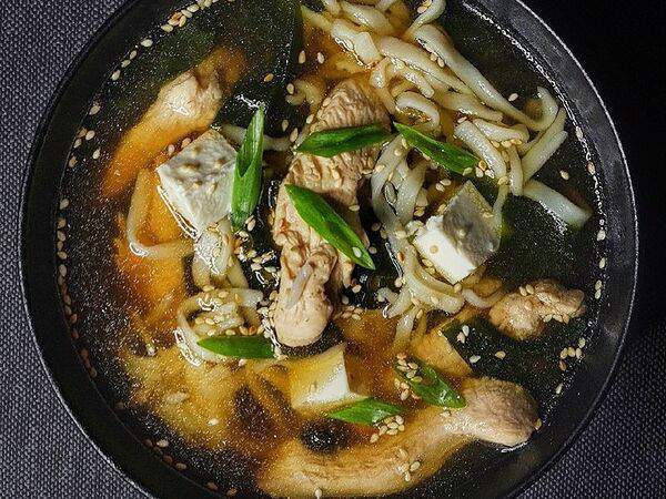 Sushi stories - Мисо суп с курицей и лапшой