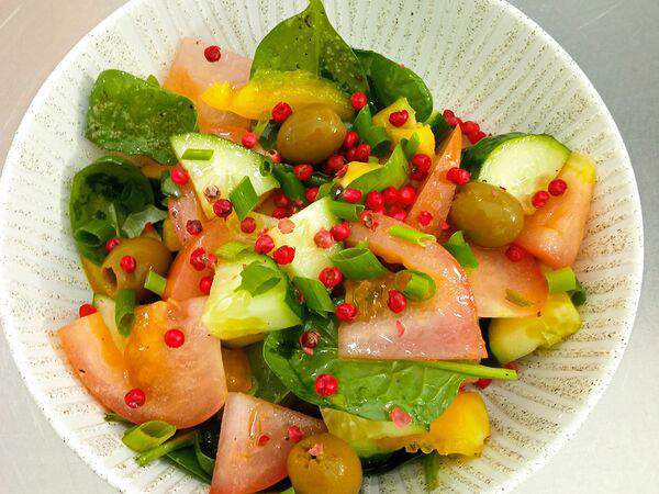 Santa Mozzarella - Салат из свежих овощей