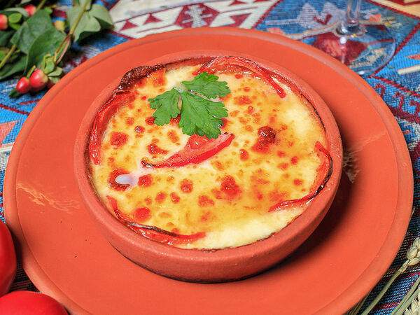 Megobari - Жареный сулугуни