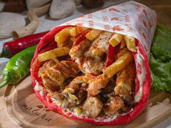 Гирос SPARTA - Гирос Red жгучий со свининой в пите Xl