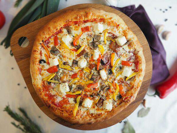 Вилла Подлипки - Пицца Вегетарианская из дровяной печи