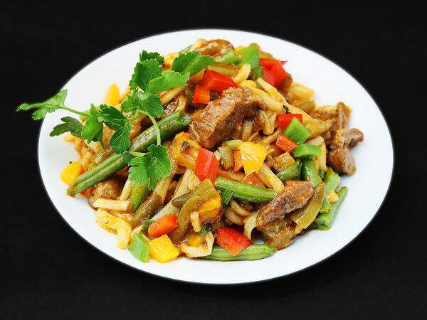 Ливан Хаус - Жареный лагман с телятиной