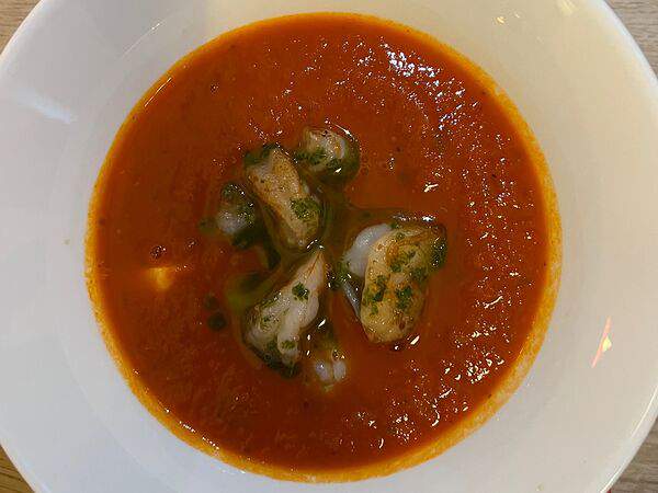 Pulcinella - Томатный суп с креветками и томатами