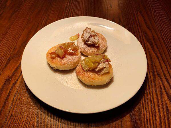 The Peashem - Сырники с яблоком