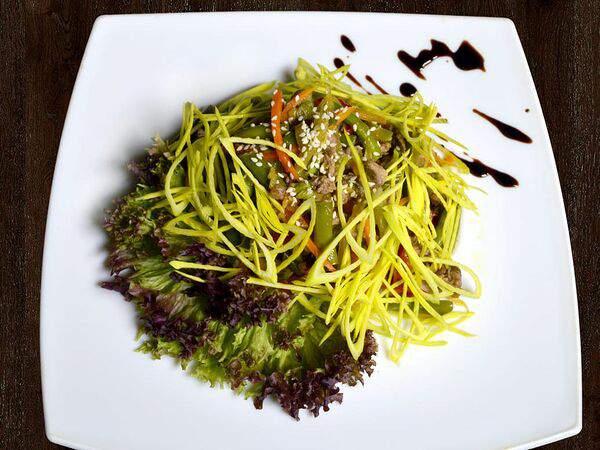 Трактиръ - Салат тёплый с телятиной