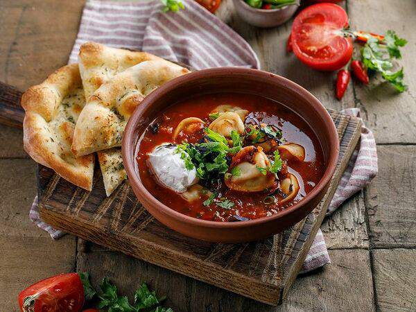 Маймун - Томатный суп с пельменями