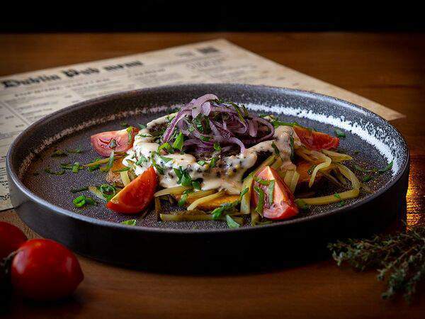 Дублин - Плескавица с запеченным картофелем