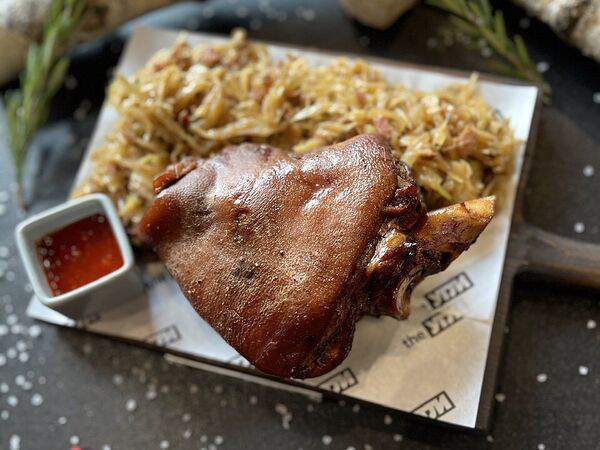 The Угли - Рулька в медовой глазури