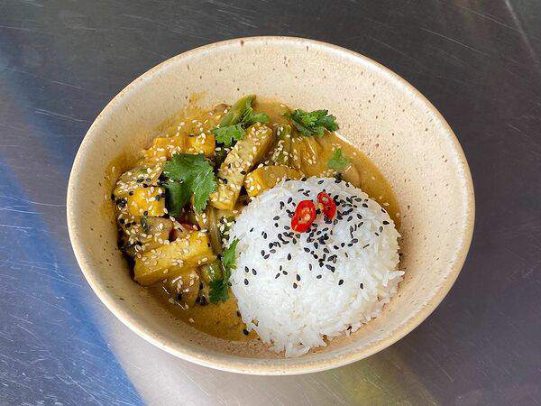 Chang - Вок Желтый карри с тофу