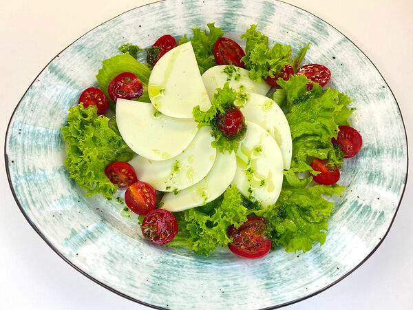 Филадельфия - Сыр сулугуни с томатами черри