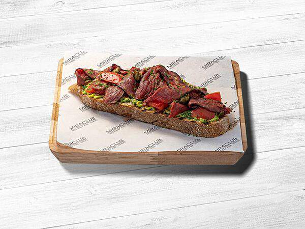 Miraclub - Брускетта с пастрами