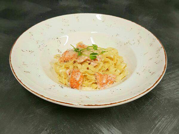 Milk - Паста с лососем и творожным сыром