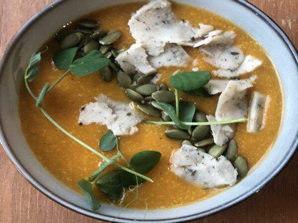 Кофейня Зеленая Улица - Суп-крем тыквенный с сыром Vegan на соевом молоке