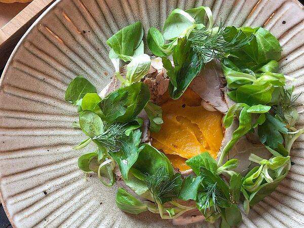 Столица деревень - Салат с сочным ростбифом на воздушном креме из тыквы с печеными овощами