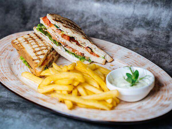 Дон-Аппетито - Клаб-сендвич с семгой