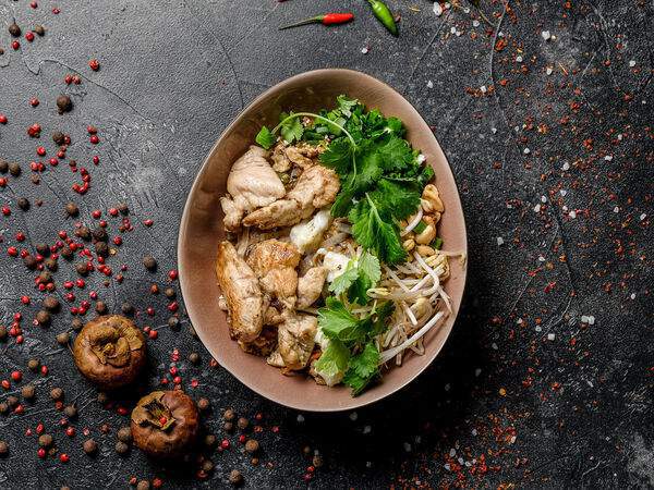 Spicy Band - Вок Пад тай с курицей