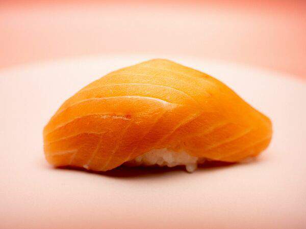 Sushibamz & Pizza - Что за штучка с лососем?