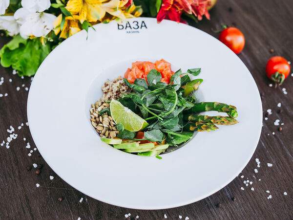 БАЗА - Салат Поке-Боул с лососем