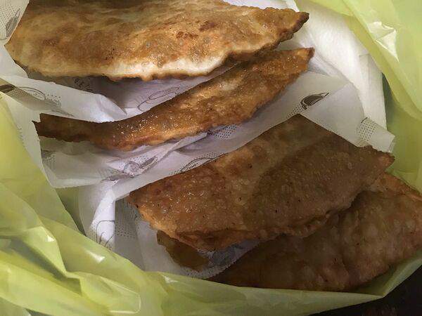 Cheburek - Чебурек с вишневым джемом М