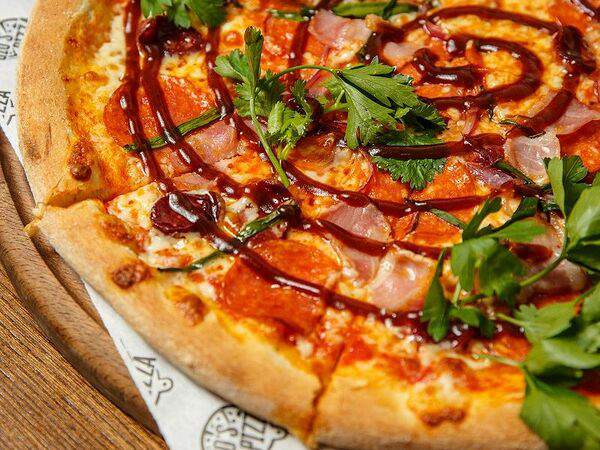Gios Gastrobar - Пицца Мясная BBQ