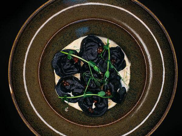 Голый Повар - Черные пельмени с креветками