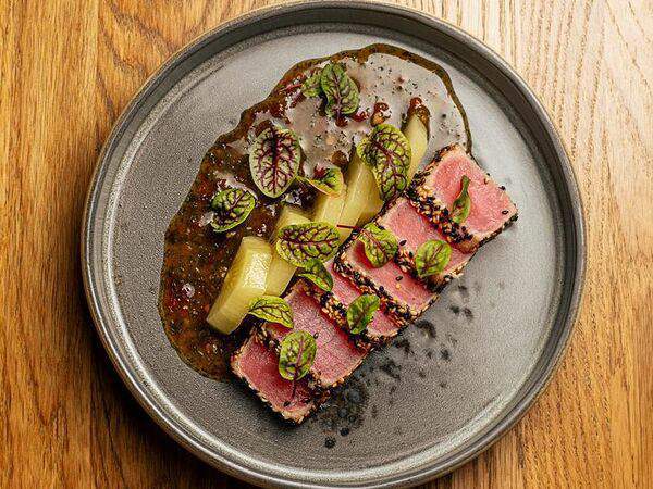 Wong Kar Wine - Татаки из тунца с киви