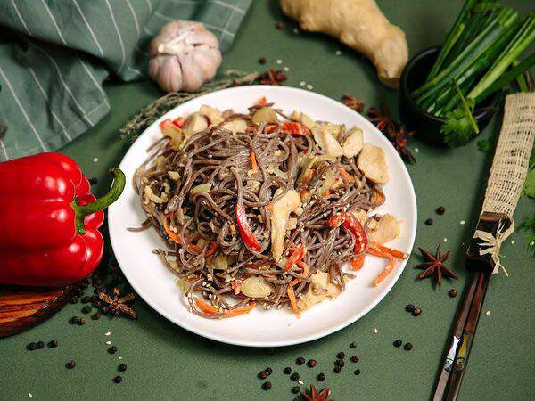 МамАзия - Соба с куриным филе в кисло-сладком соусе