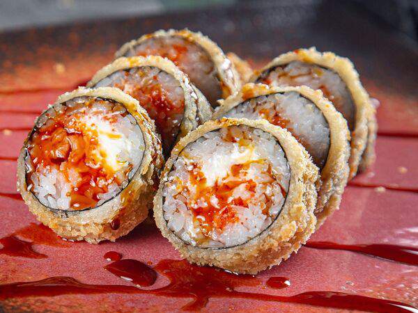 Sailor Moon - Ролл темпура с лососем