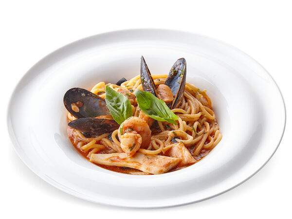 Mama Donna - Спагетти с морепродуктами в томатном соусе