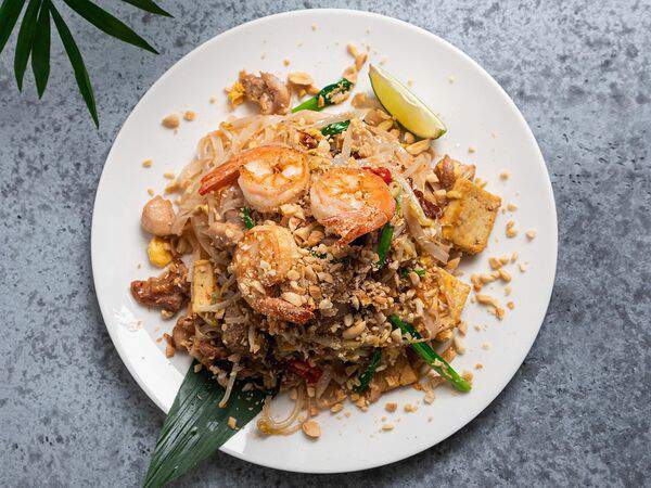 Godzilla Ramen - Пад Тай