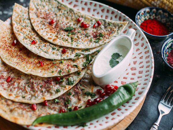 Бульвар - Кутабы с сыром и зеленью