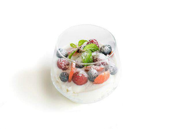 Теплого хлеба - Творог с ягодами