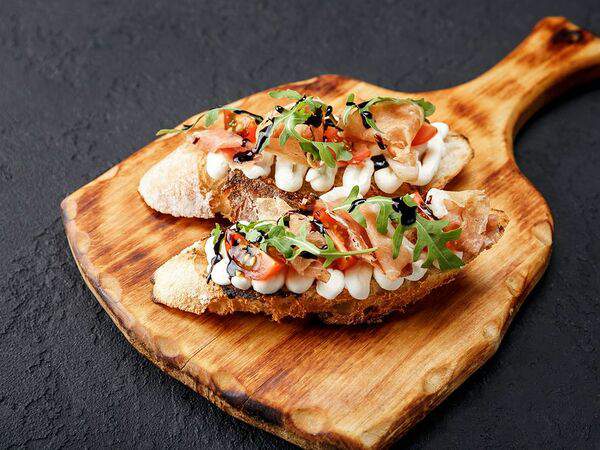 Паста-Паста - Брускетта с ветчиной