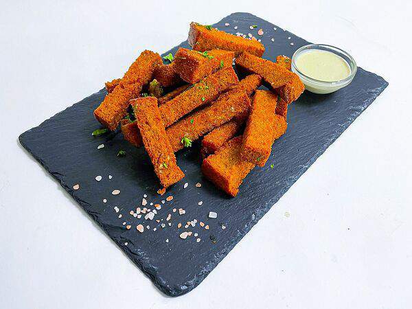 DROVA - Чесночные гренки с соусом блючиз