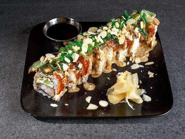 Меконг - Ролл с угрем и авокадо