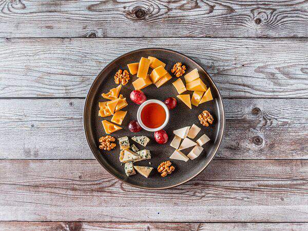 Ресторан Емеля - Сырная тарелка