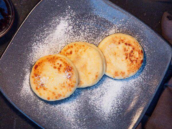 Между нами булочками - Сырники