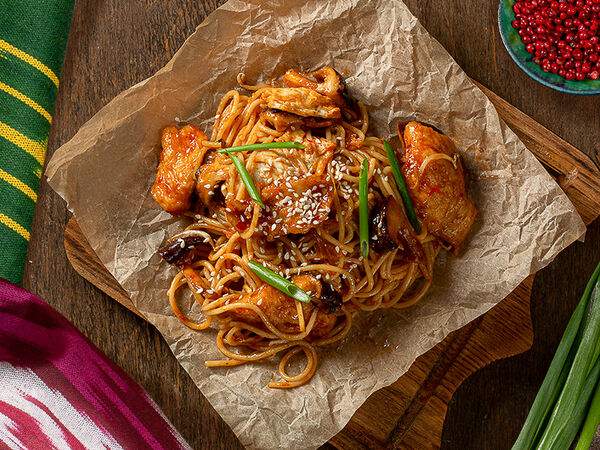 Чайхана Павлин-Мавлин - Уйгурская лапша Азия Кура