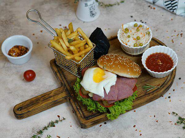 Золотая империя - Бургер Новый Рим